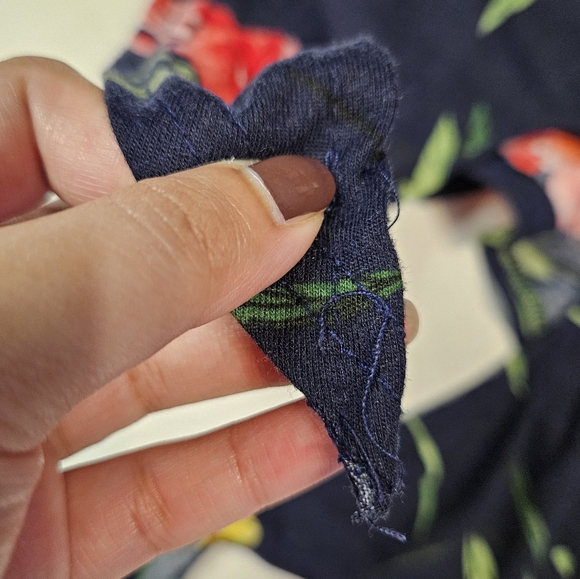 Magazine Flower Tank Top - Picture 4 of 11